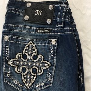 Miss Me Jeans size 27 Signature Boot Cut